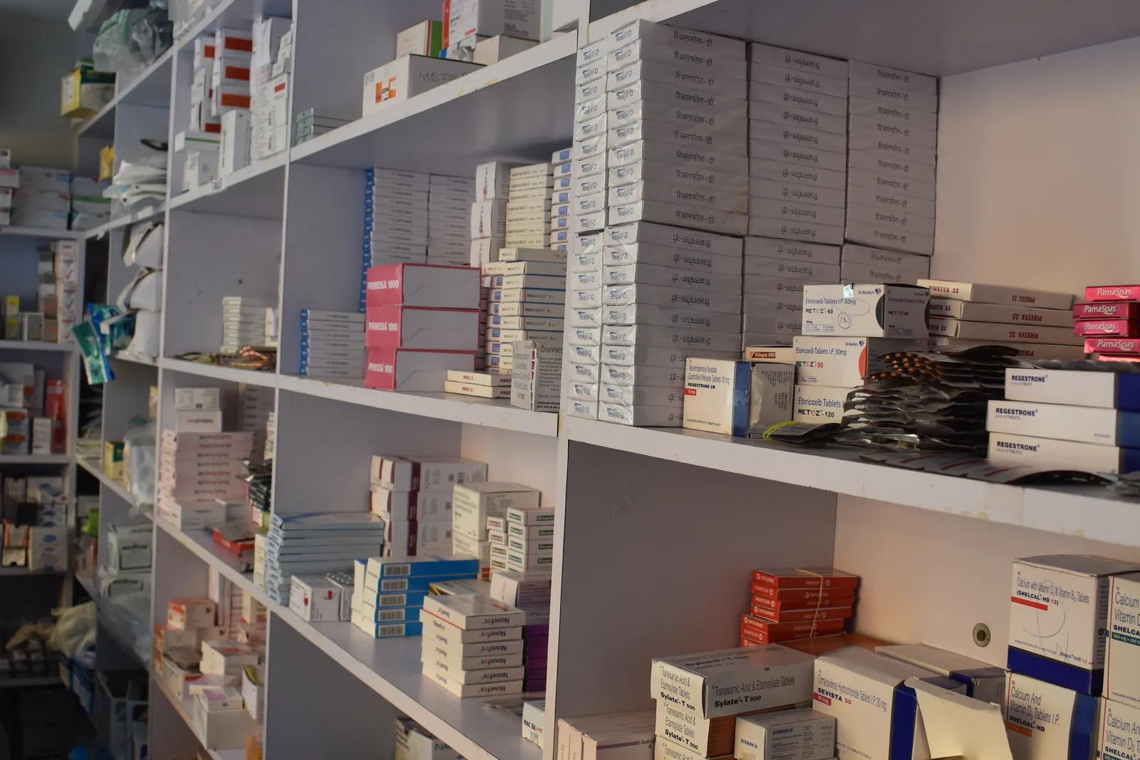 Pharmacy cold chain and medicine inventory